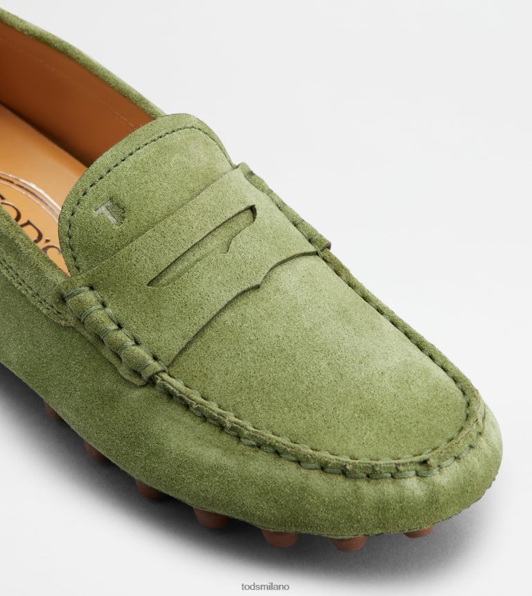 donneverde Tod's gommino a bolle in camoscio P66X8B90