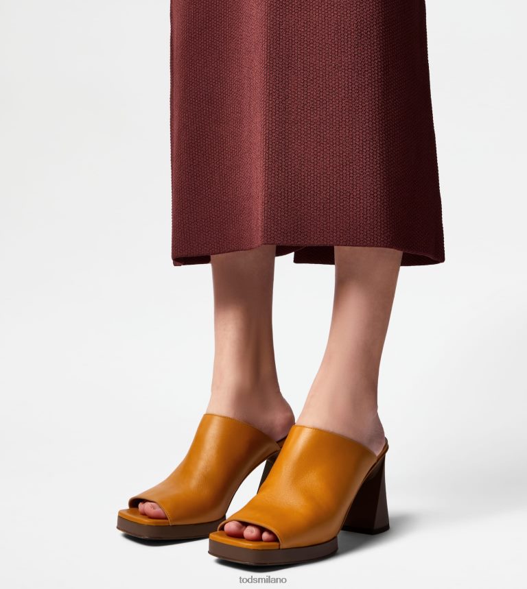 donnearancia Tod's sabot con plateau in pelle con tacco P66X8B219