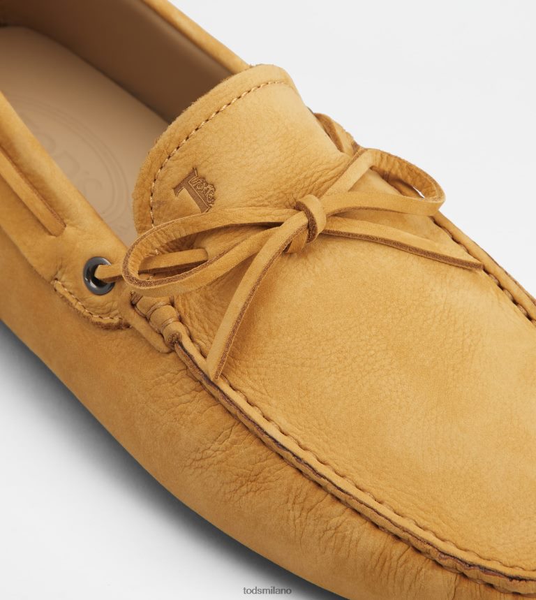 uominigiallo Tod's gommino mocassino in nabuk P66X8B744