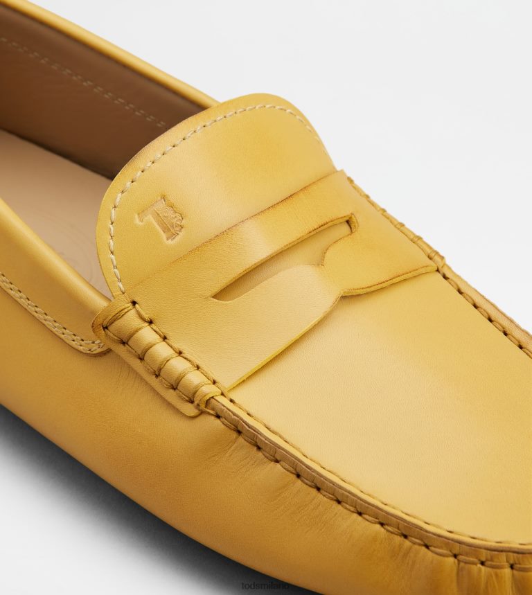 uominigiallo Tod's gommino mocassino in pelle P66X8B731