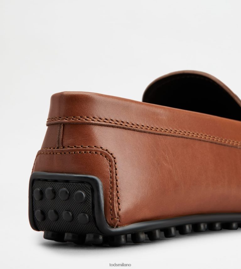 uominimarrone Tod's mocassino gommino da città in pelle P66X8B751