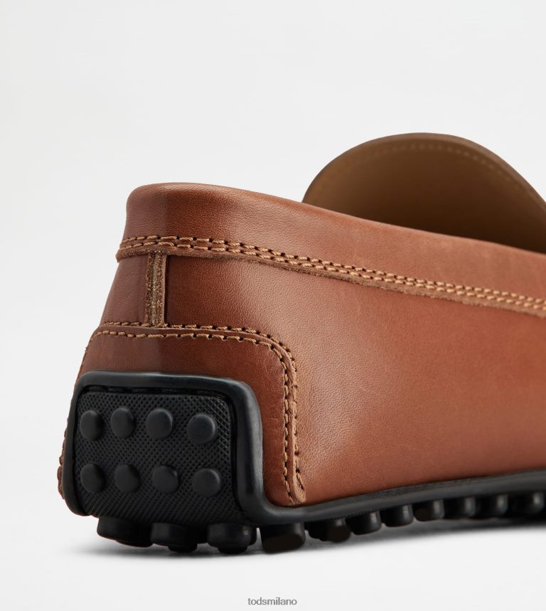 uominimarrone Tod's mocassino gommino da città in pelle P66X8B770