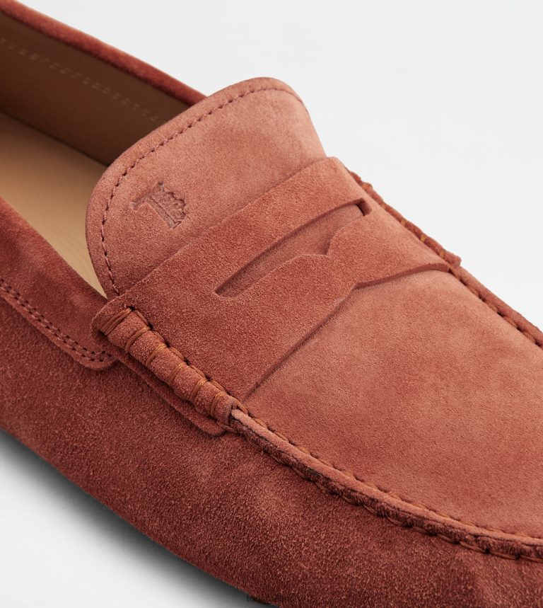 uominirosso marrone Tod's gommino a bolle in camoscio P66X8B712