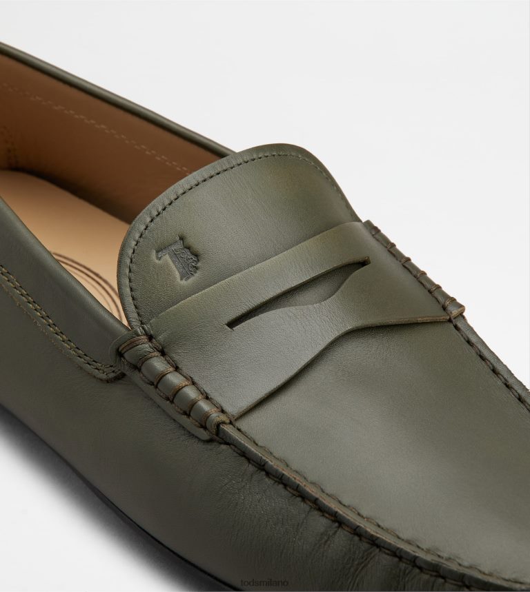 uominiverde Tod's mocassino gommino da città in pelle P66X8B772