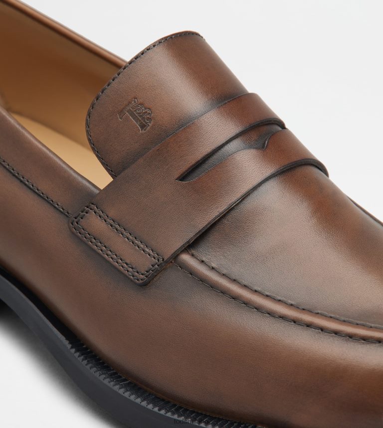 uominimarrone Tod's mocassini in pelle P66X8B698