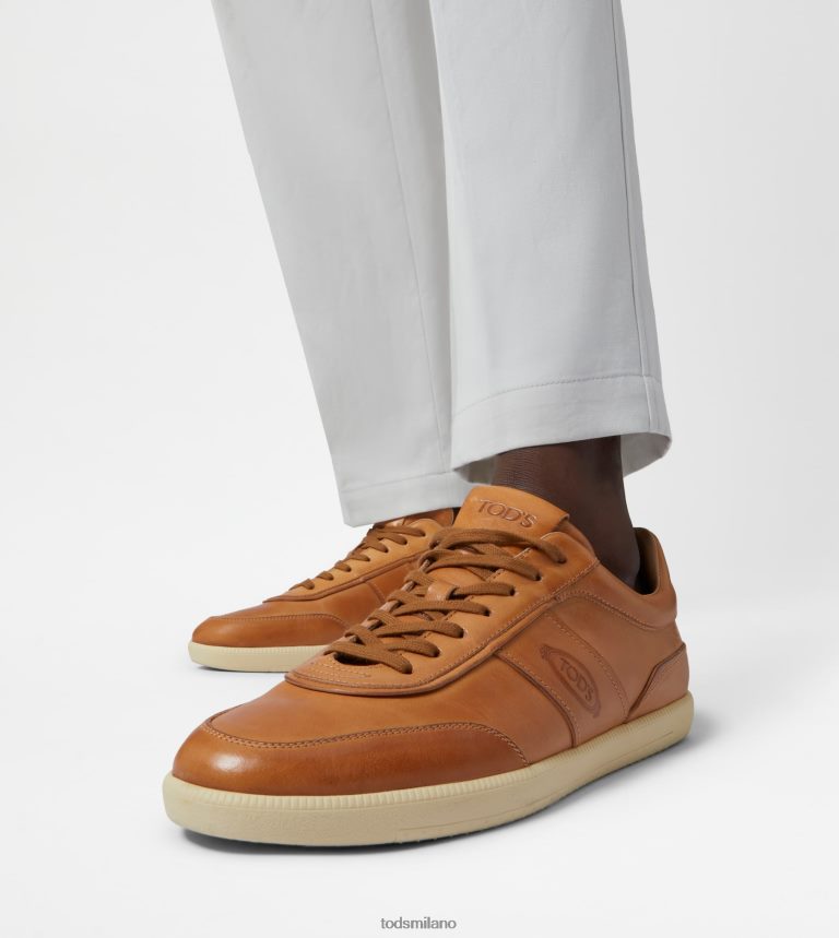 uominimarrone Tod's sneakers con linguetta in pelle P66X8B884